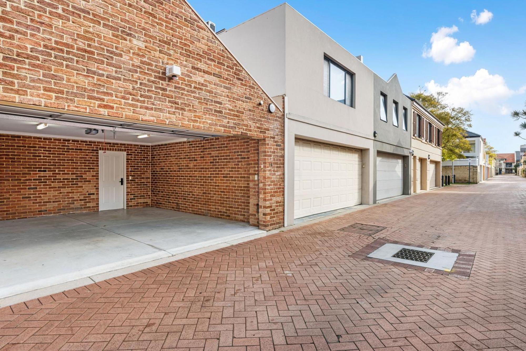 East Perth Luxury Waterfront Retreat Villa Exterior photo